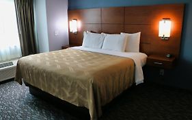 Quality Inn Watertown 2*